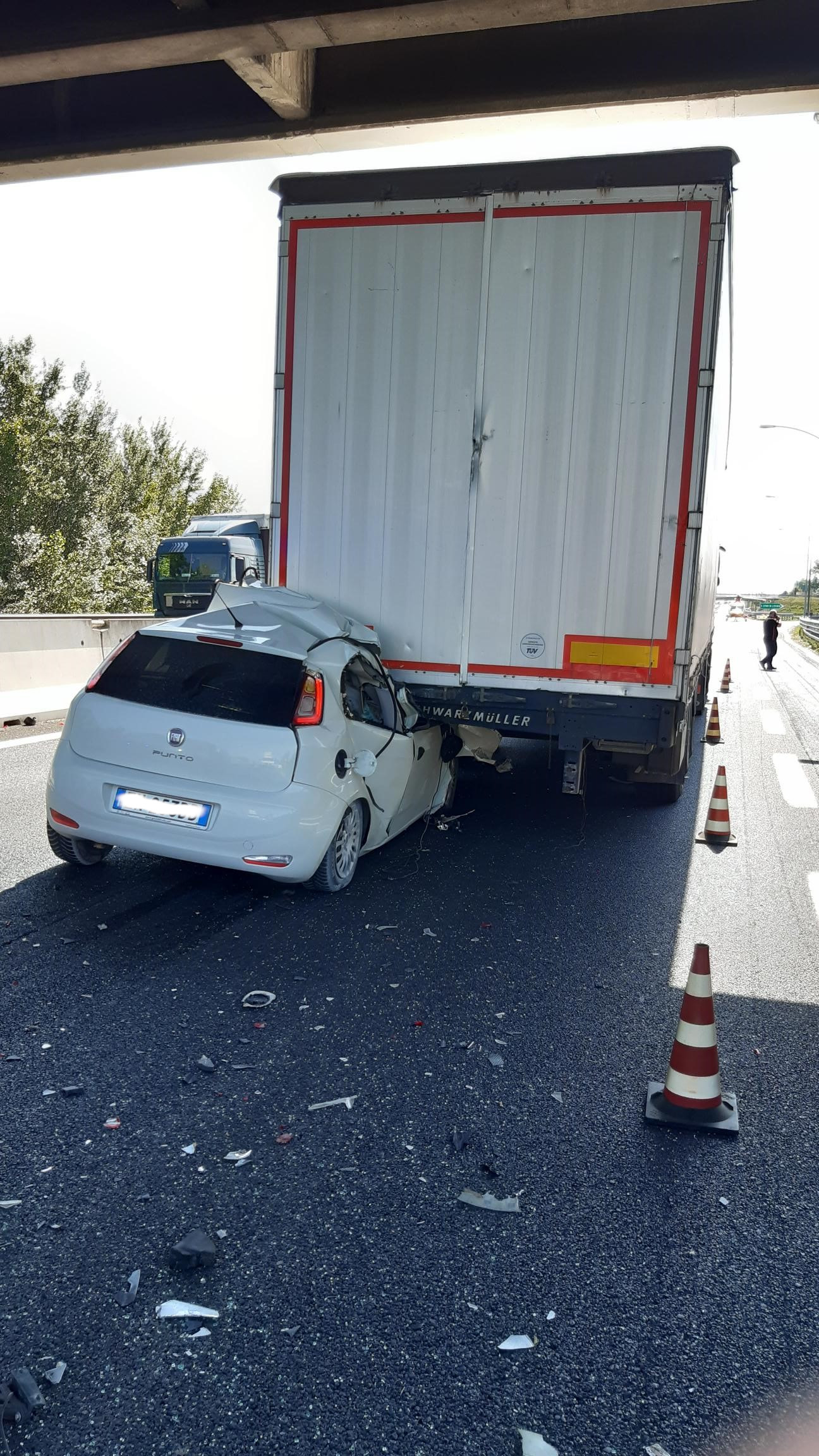 INCIDENTE IN A4: PERDE LA VITA UNA PERSONA